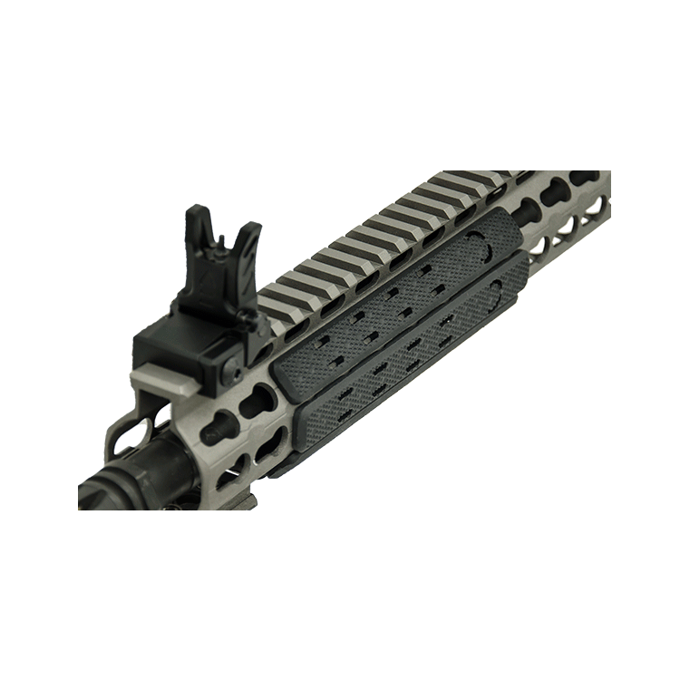 UTG nízkoprofilová krytka pro Keymod, 5,5″, černá, balení 7ks - UTG Low Profile Keymod Rail Panel Covers, 5.5” Black, 7/Pack