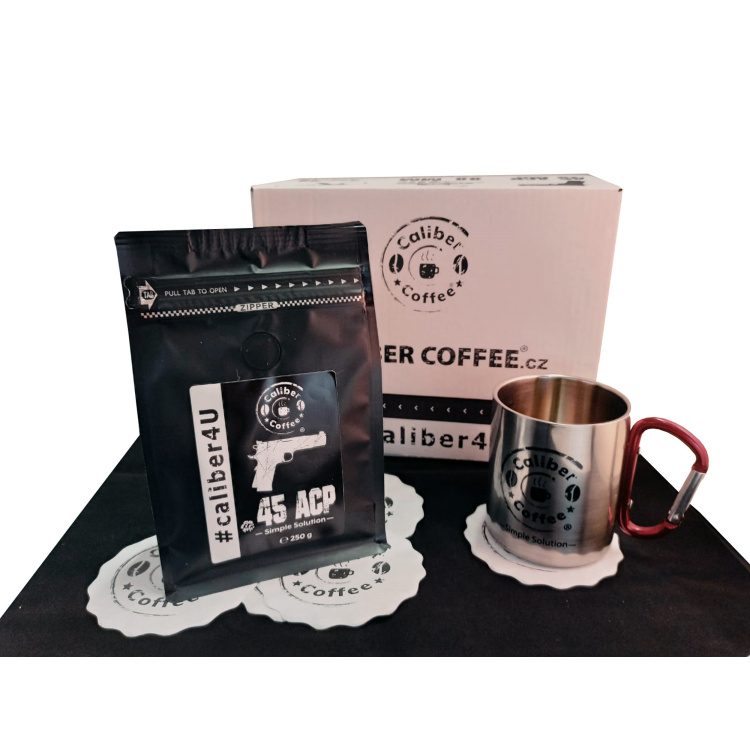 Dárkový balíček pražené zrnkové kávy Caliber Coffee® .45 ACP, 250 g, nerezový hrnek s karabinou