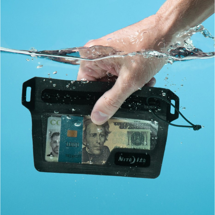 RunOff® Waterproof Wallet, Nite Ize