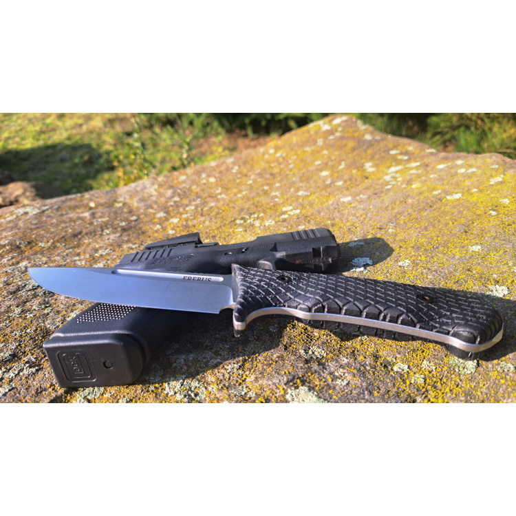 Erebus knife, Dachs Knives, Micarta