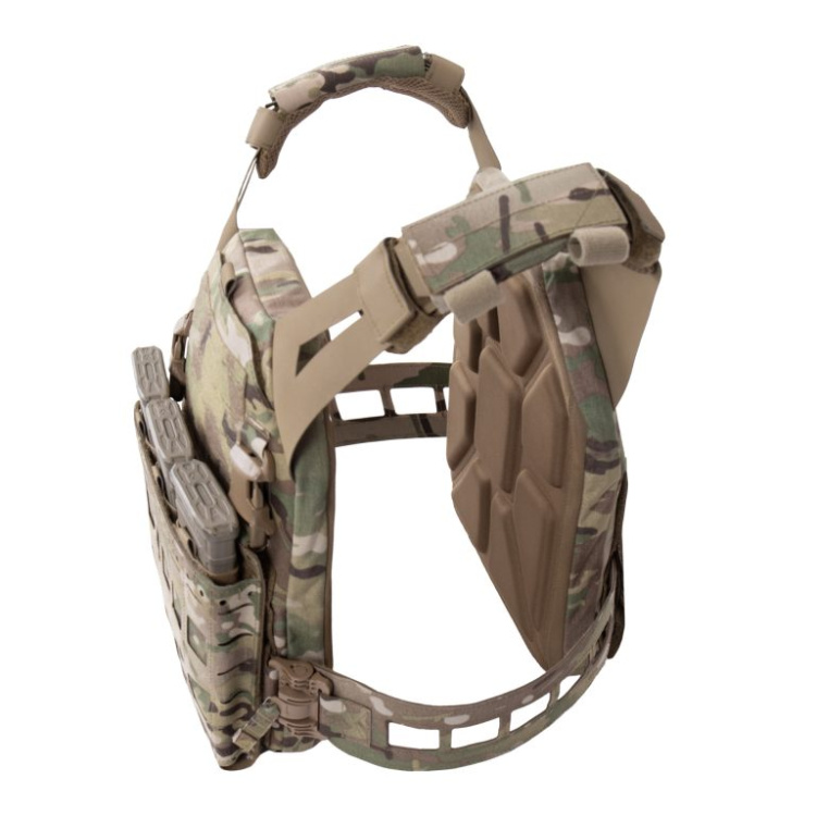 Nízkoprofilový nosič plátů s kapsou na tři puškové zásobníky Warrior LPC V3, Multicam