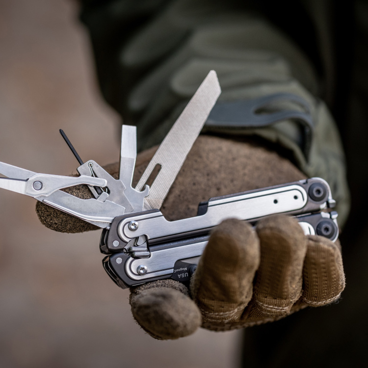 Multifunction pliers ARC, Leatherman - ARC multi-function pliers, Leatherman